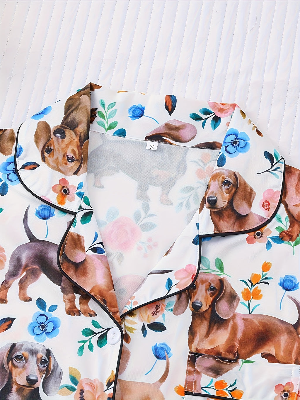 [Cute Pajamas] Comfortable Charming Dachshund Print Women's Pajama Set | Short Sleeve, Button-Up Shirt with Collar & Loose Elastic Shorts - Casual Home Wear