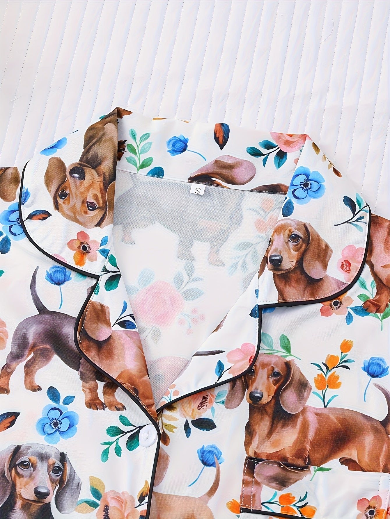[Cute Pajamas] Comfortable Charming Dachshund Print Women's Pajama Set | Short Sleeve, Button-Up Shirt with Collar & Loose Elastic Shorts - Casual Home Wear