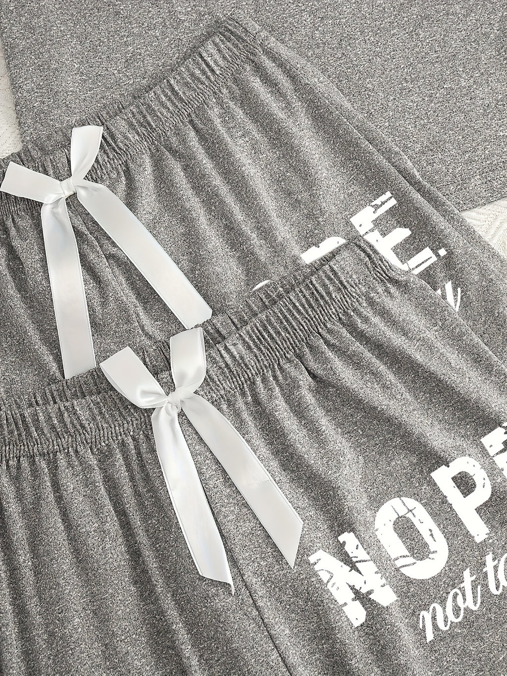 [Women's Pajama Set] Women's pajama three-piece set, casual and simple style with "NOPE not today", waistband bow decoration, soft short-sleeved top with elastic waistband shorts and trousers, loose fit for more comfort, perfect choice of pajamas Can be