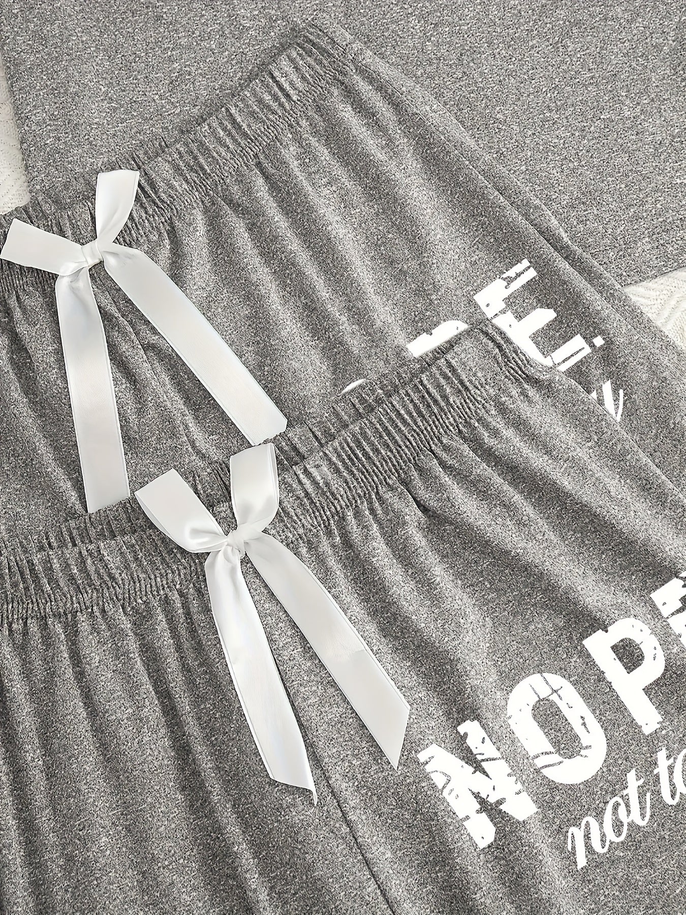 [Women's Pajama Set] Women's pajama three-piece set, casual and simple style with "NOPE not today", waistband bow decoration, soft short-sleeved top with elastic waistband shorts and trousers, loose fit for more comfort, perfect choice of pajamas Can be