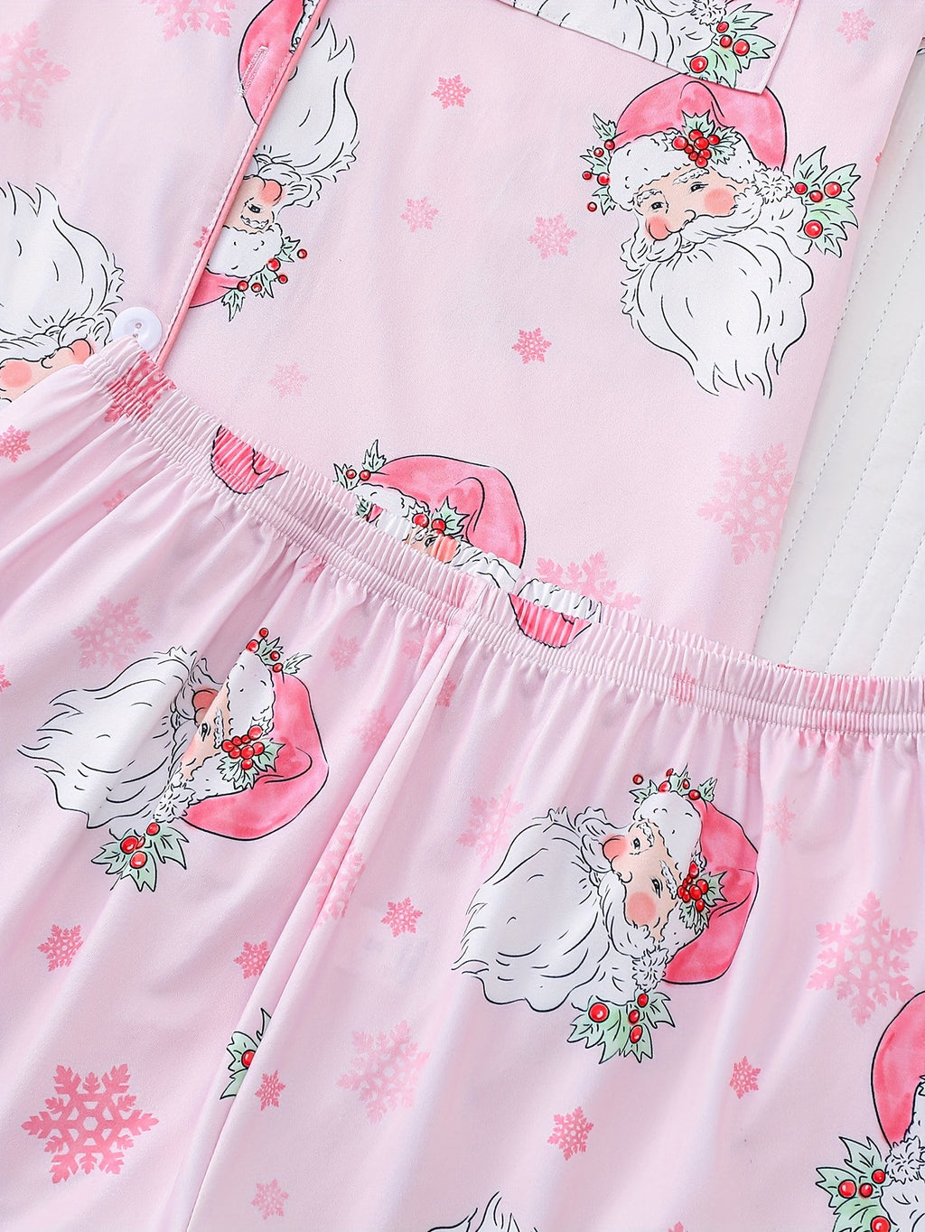 Women's Santa Print Pajama Set - Short Sleeve Buttons Lapel Top, Comfortable Relaxed Fit Shorts, Perfect for Christmas, Cute and Cozy Sleepwear