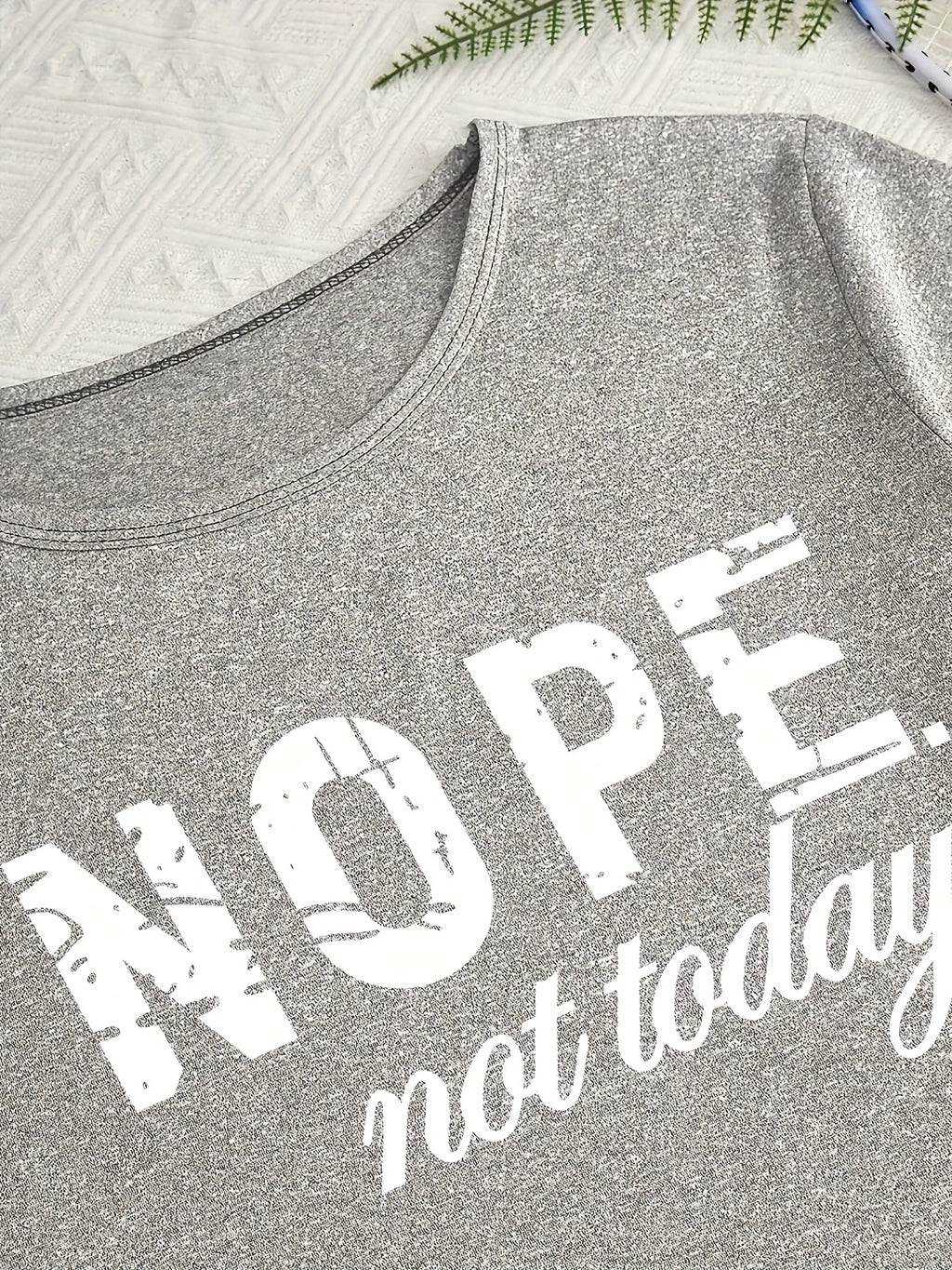 [Women's Pajama Set] Women's pajama three-piece set, casual and simple style with "NOPE not today", waistband bow decoration, soft short-sleeved top with elastic waistband shorts and trousers, loose fit for more comfort, perfect choice of pajamas Can be