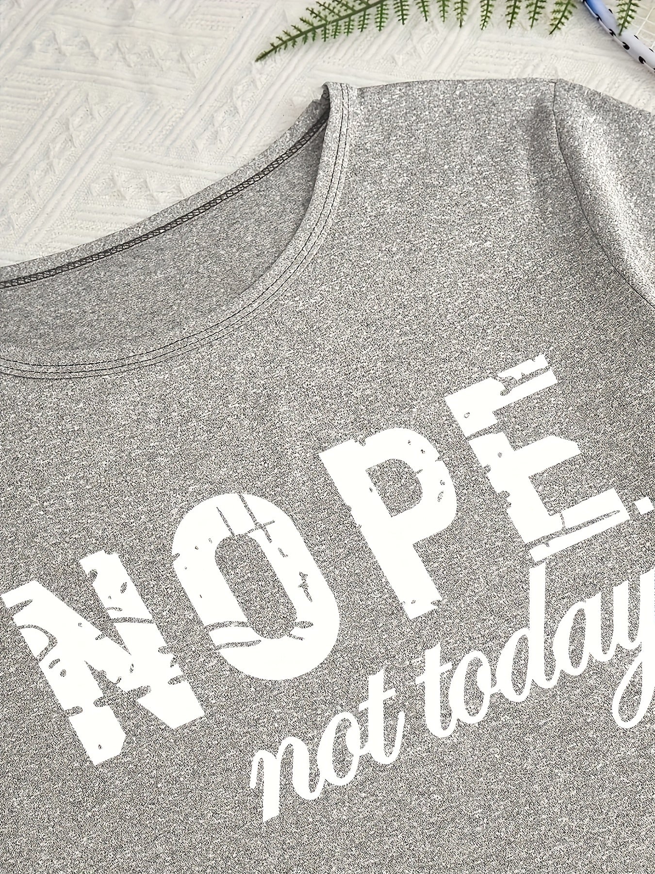 [Women's Pajama Set] Women's pajama three-piece set, casual and simple style with "NOPE not today", waistband bow decoration, soft short-sleeved top with elastic waistband shorts and trousers, loose fit for more comfort, perfect choice of pajamas Can be