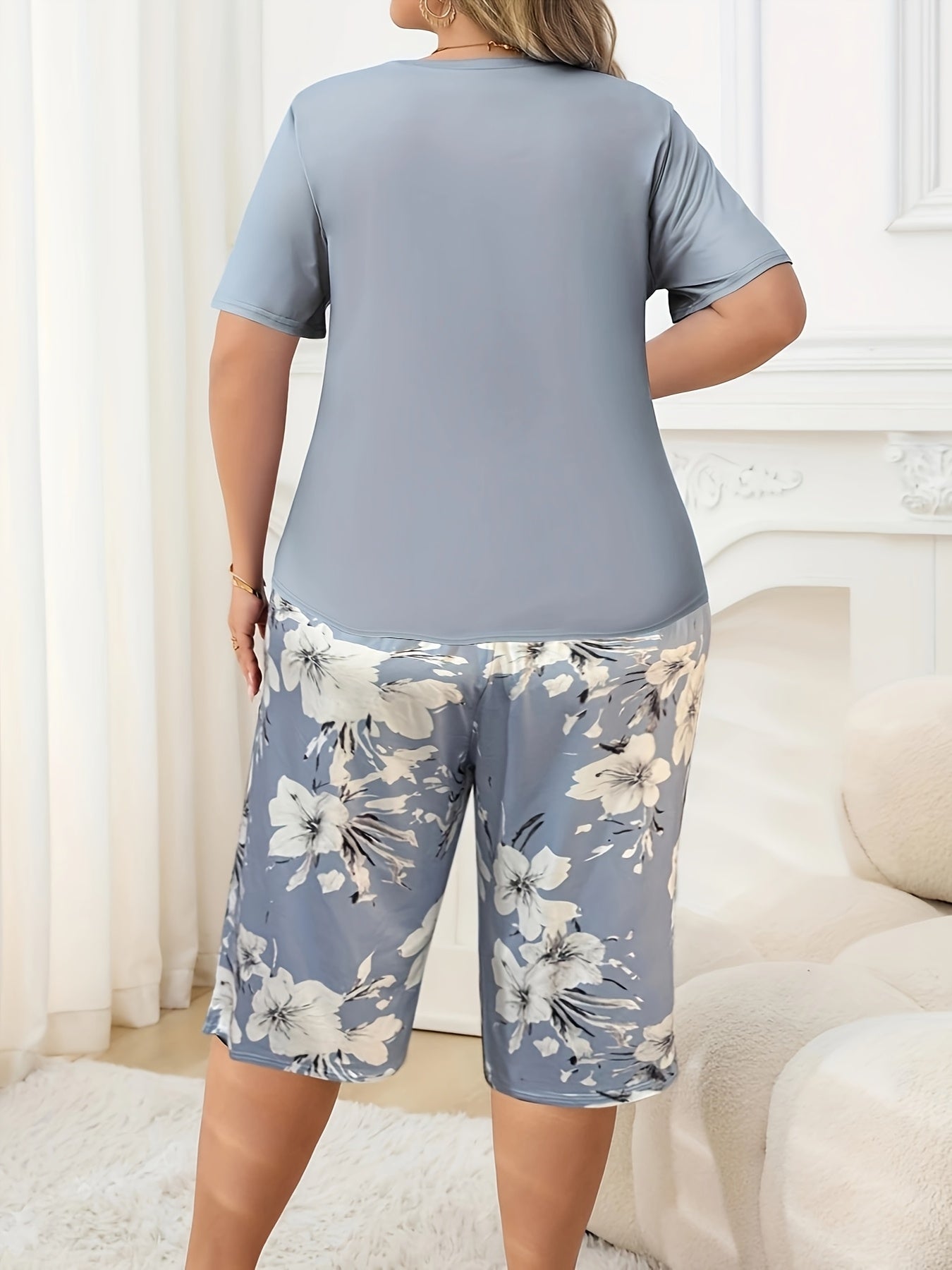 2025 New Women'S Plus Size Summer Pajama Set - Elegant Floral Short Sleeve Top with 3/4 Pants, Breathable Comfort Fabric, Machine Washable, Casual Style, All-Season Wear, Casual Pajama Set|Floral Print Top|Stretchy Fabric