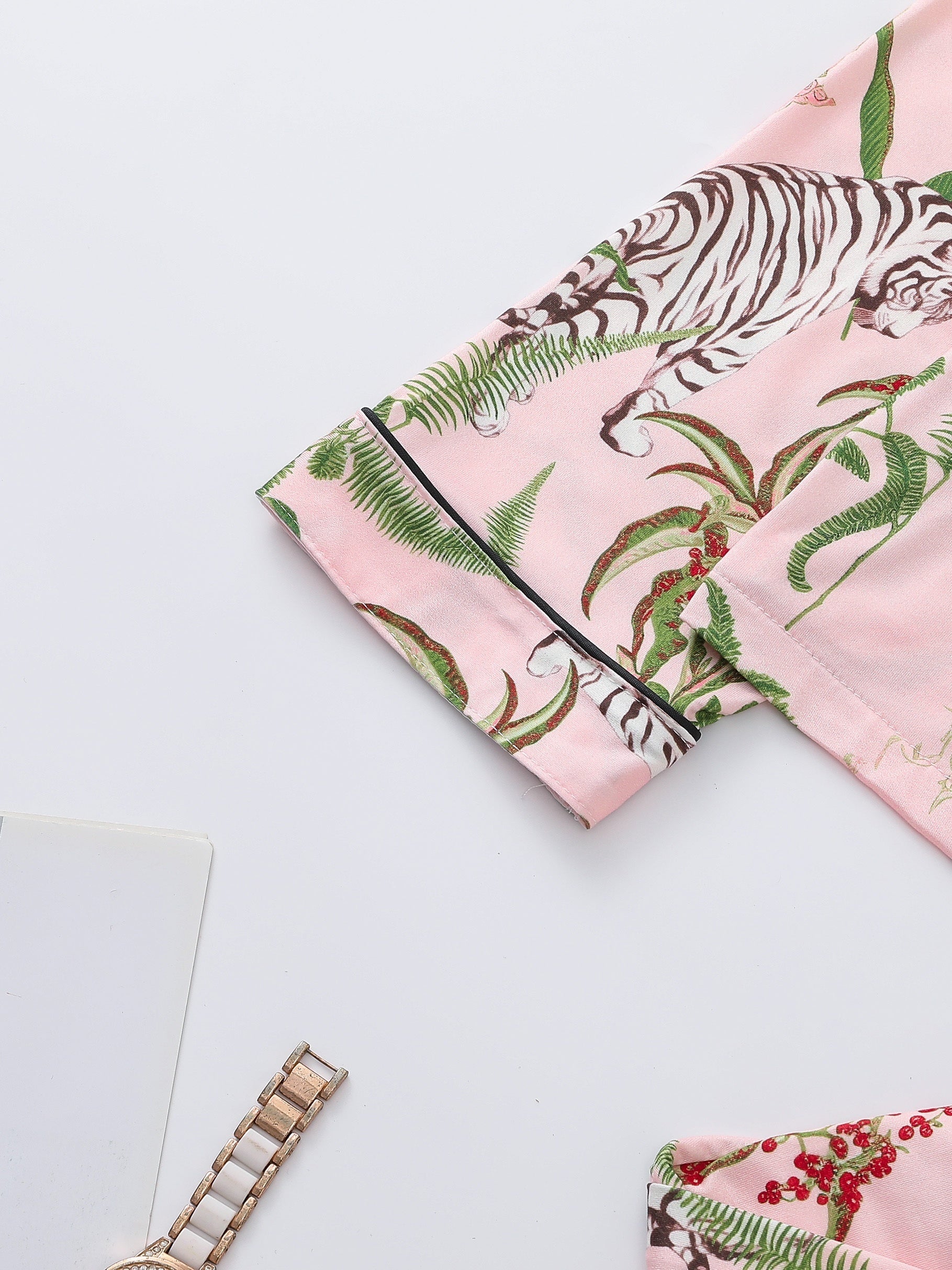 Women's Tiger & Plant Print Casual Pajama Set, Long Sleeve Buttons Lapel Top & Pants, Comfortable Relaxed Fit For Fall